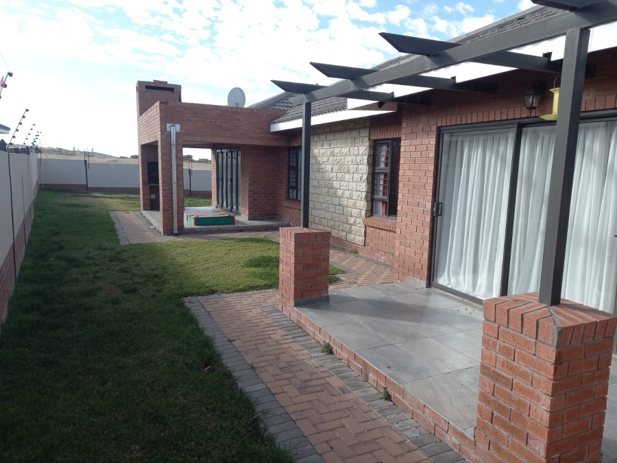 3 Bedroom Property for Sale in Hillside Free State
